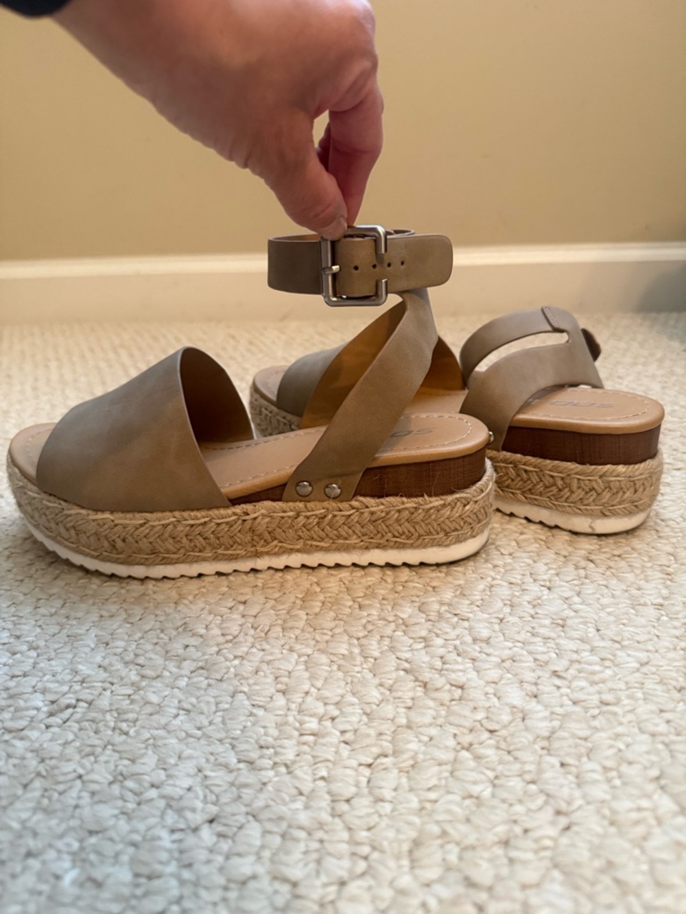 Women’s Soda Brand Ankle Strap Espadrille Sandals - Taupe -Size 7.5